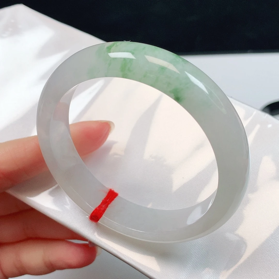 翡翠未镶嵌手镯1951