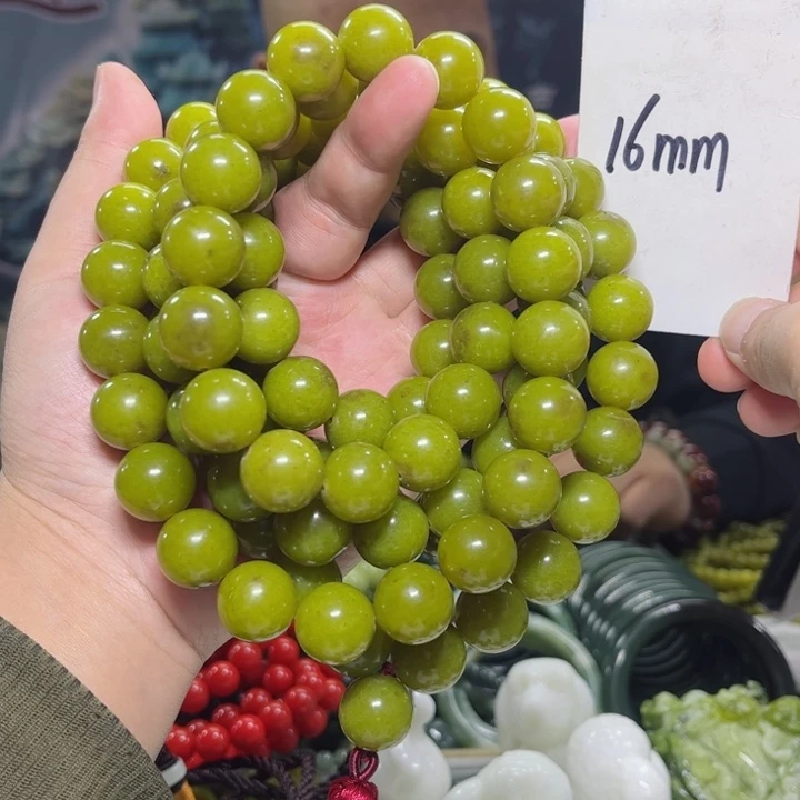 蛇纹石玉颈饰多样性发货未镶嵌