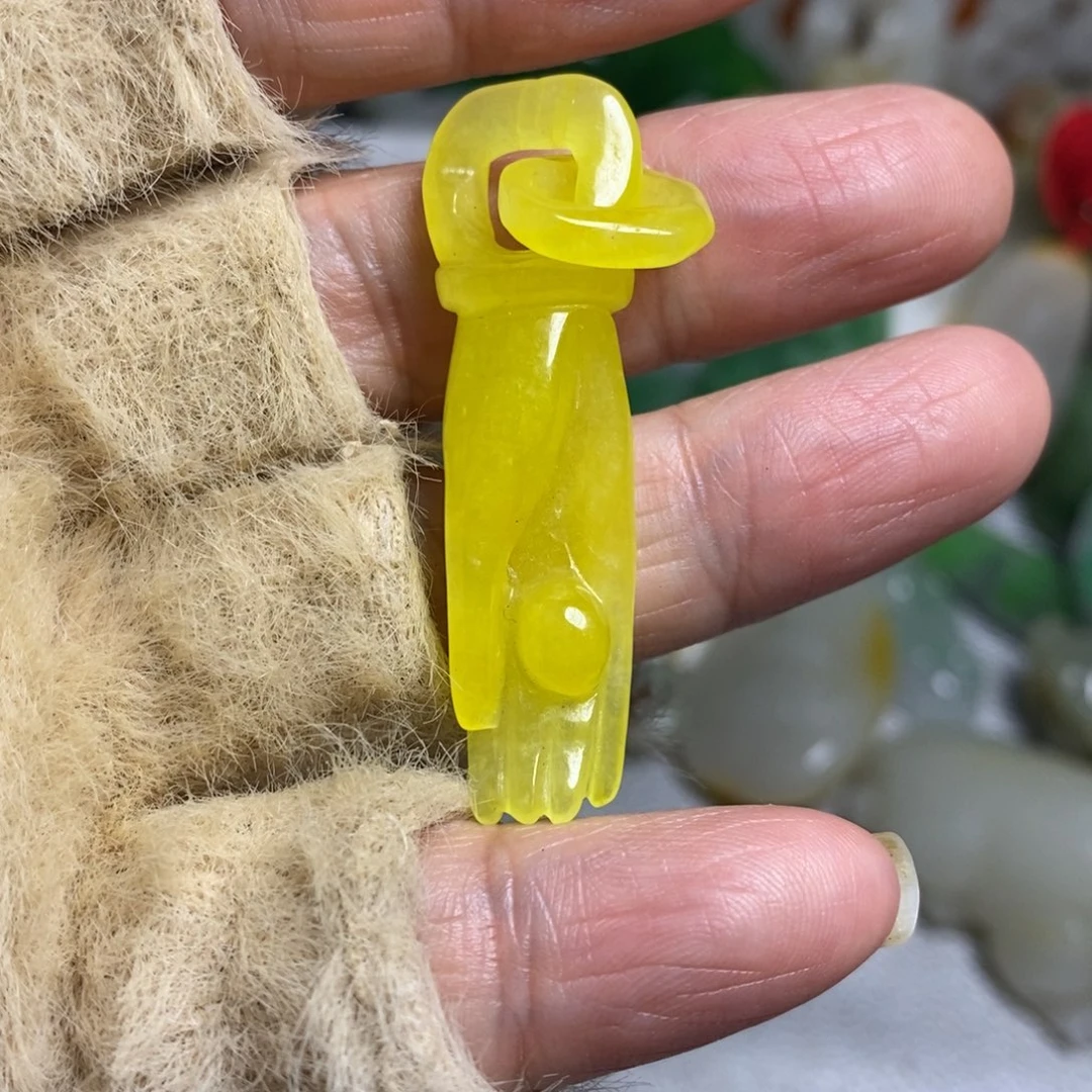 和田玉（糖玉）未镶嵌颈饰