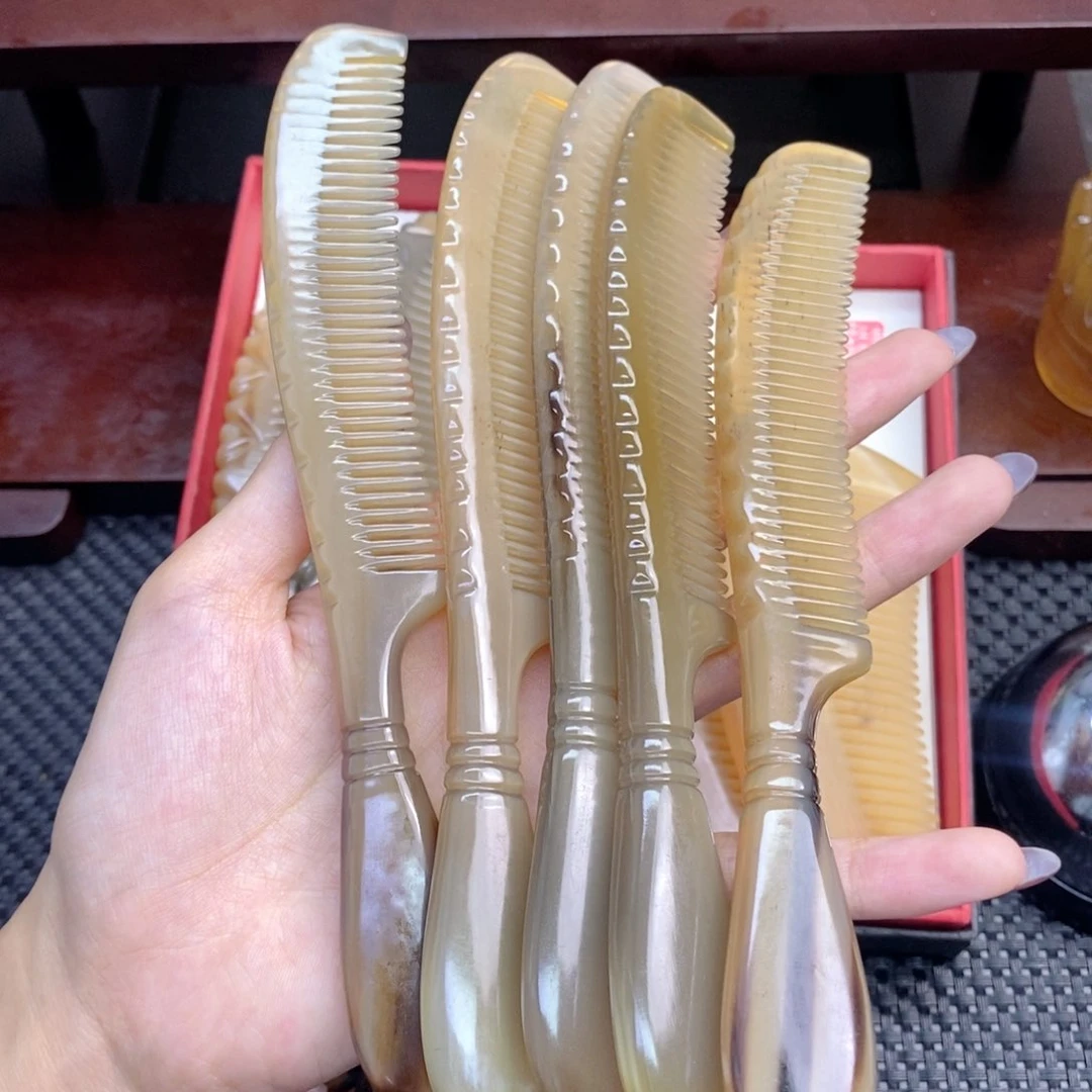 纯手工制作纯牛角梳子