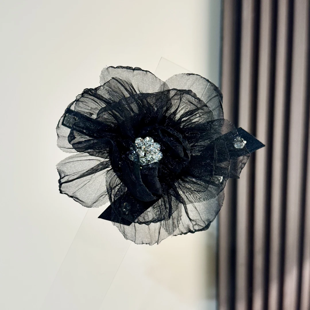 东大门 韩系花花精致重工款气质大方轻奢弹簧夹1076