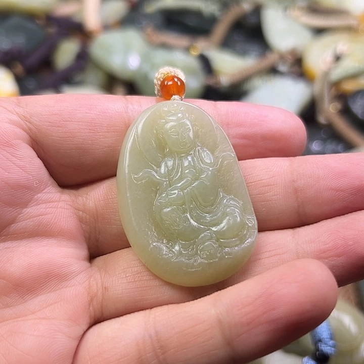 和田玉未镶嵌颈饰