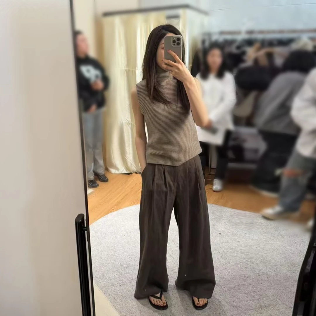 ROMI STUDIO“复古百搭”100%绵羊毛轻盈蓬松老钱感背心 RWBWSG1756