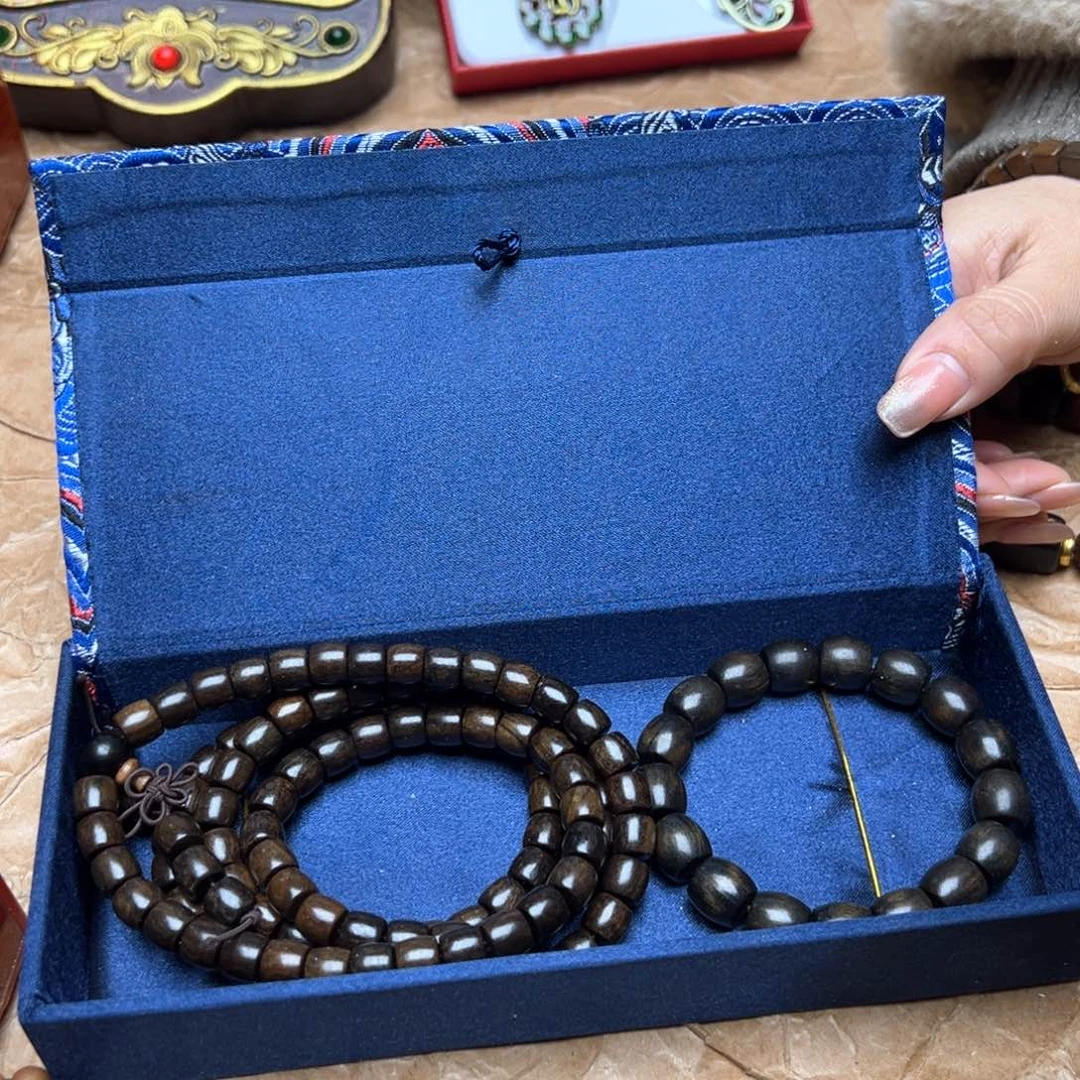 大叶紫檀（黑酸枝木类）