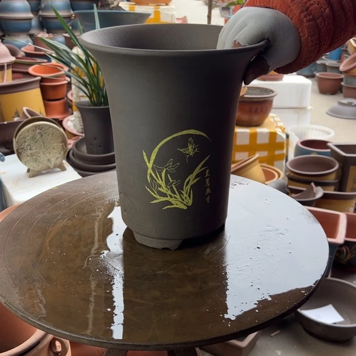 紫砂22紫泥印金兰花盆 口径22×25