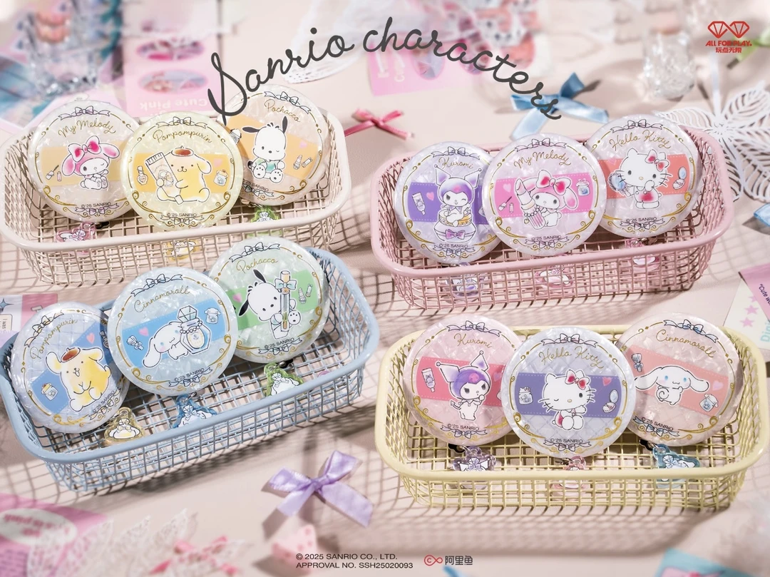 玩点无限-三丽鸥美妆搭档系列马口铁徽章