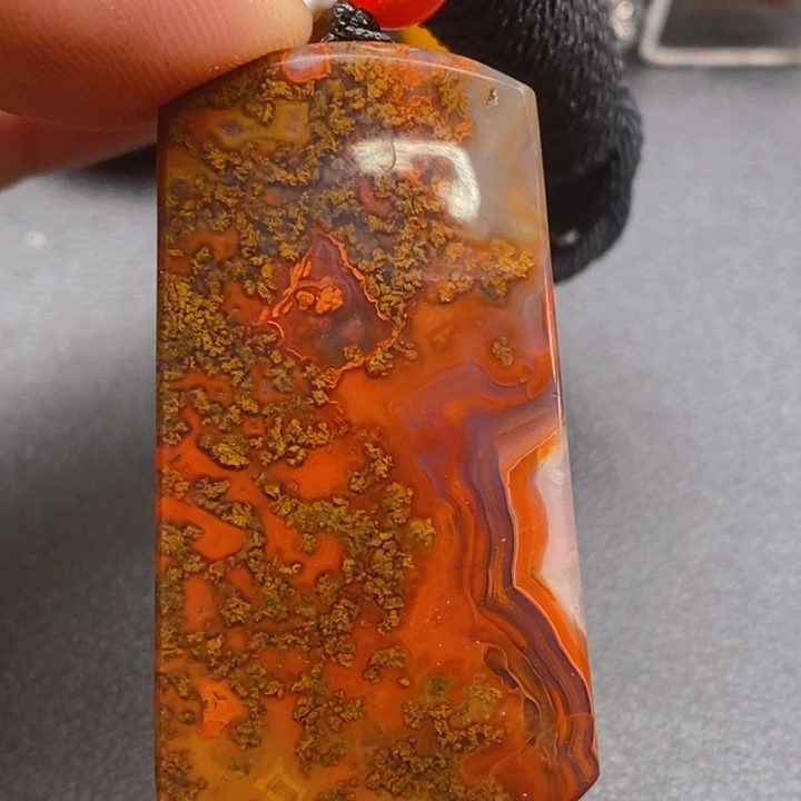 玛瑙/玉髓颈饰未镶嵌兄