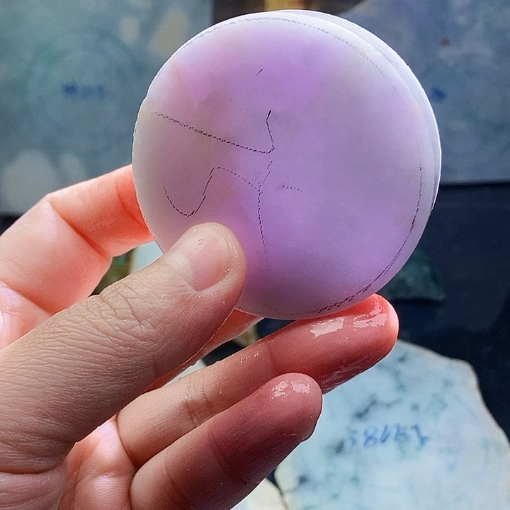 翡翠未镶嵌颈饰毛料12