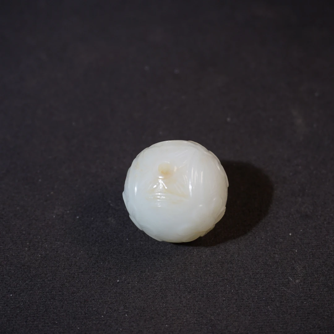 11SE248 清 和田玉单珠