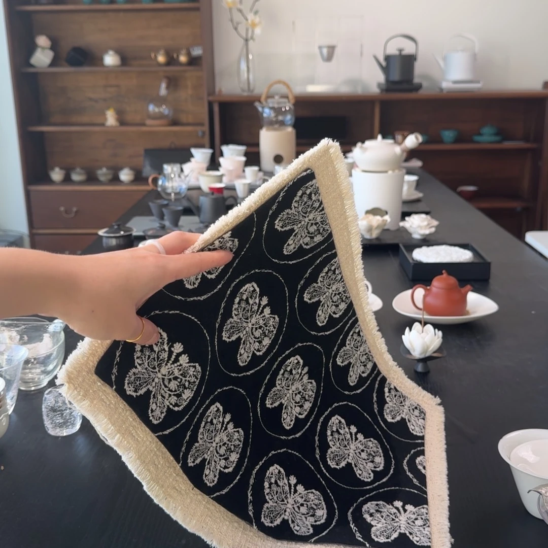 2件茶席 黑蝴蝶+流苏