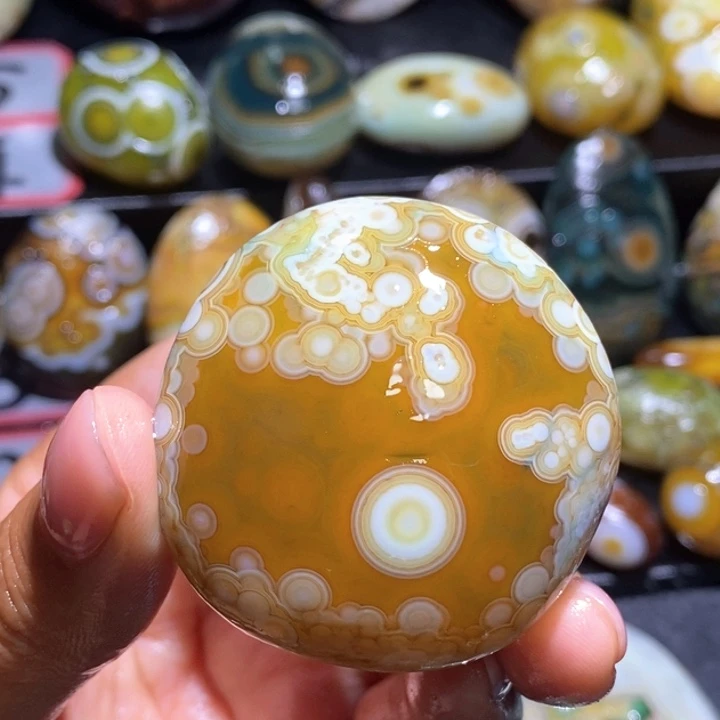 玛瑙/玉髓玛瑙吊坠未镶嵌