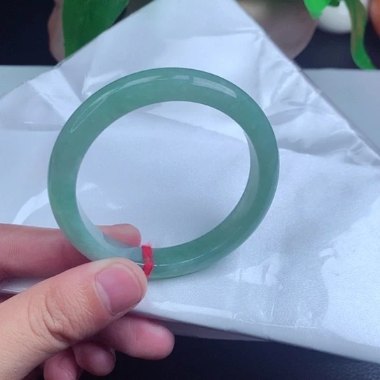 翡翠手镯未镶嵌正圈031