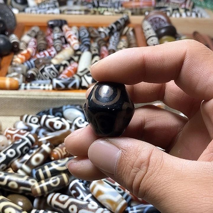 玛瑙/玉髓颈饰足银镀金镶嵌109