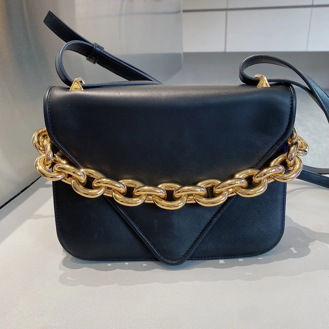 95新 BOTTEGA VENETA/葆蝶家 Mount粗链条搭配皮肩带