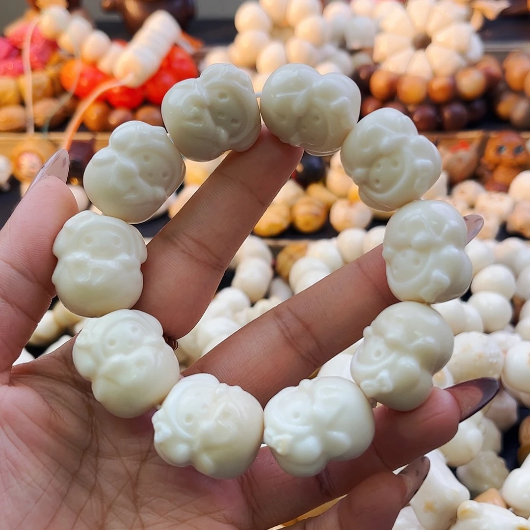 菩提根/象牙果手串美乐蒂微瑕