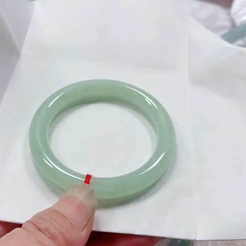 翡翠未镶嵌手镯缅甸翡翠手镯