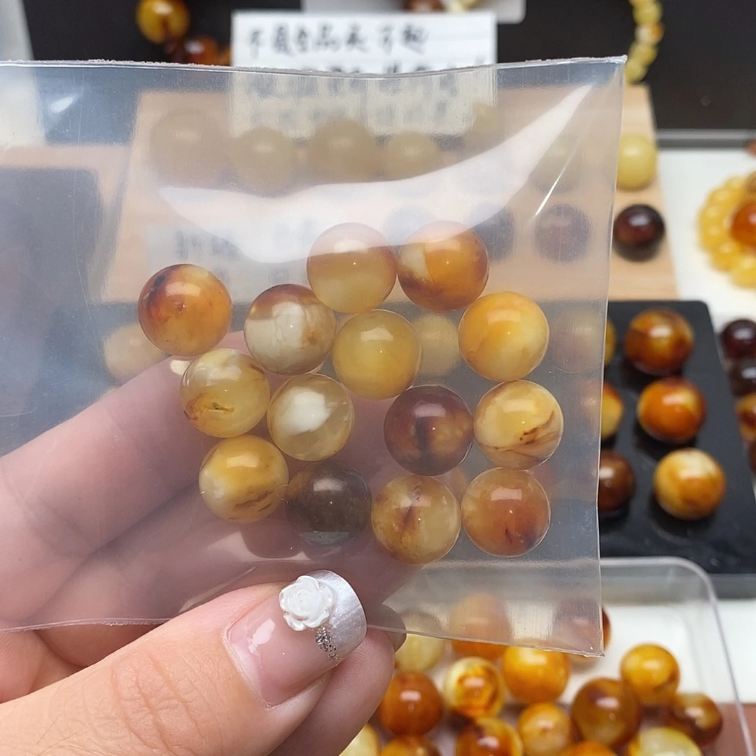 做****虫珀未镶嵌裸石蜜蜡