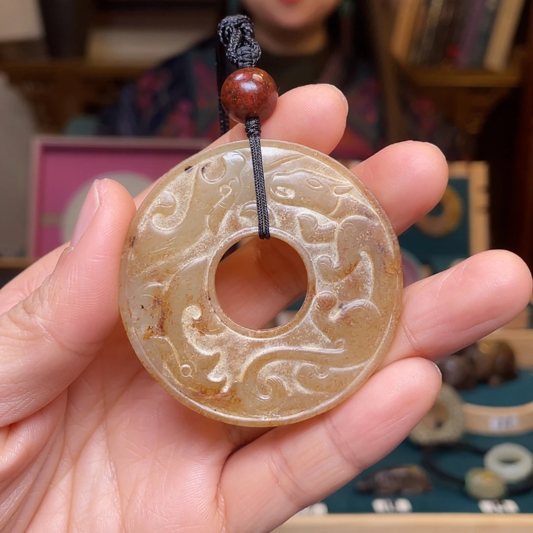 和田玉颈饰未镶嵌水**青