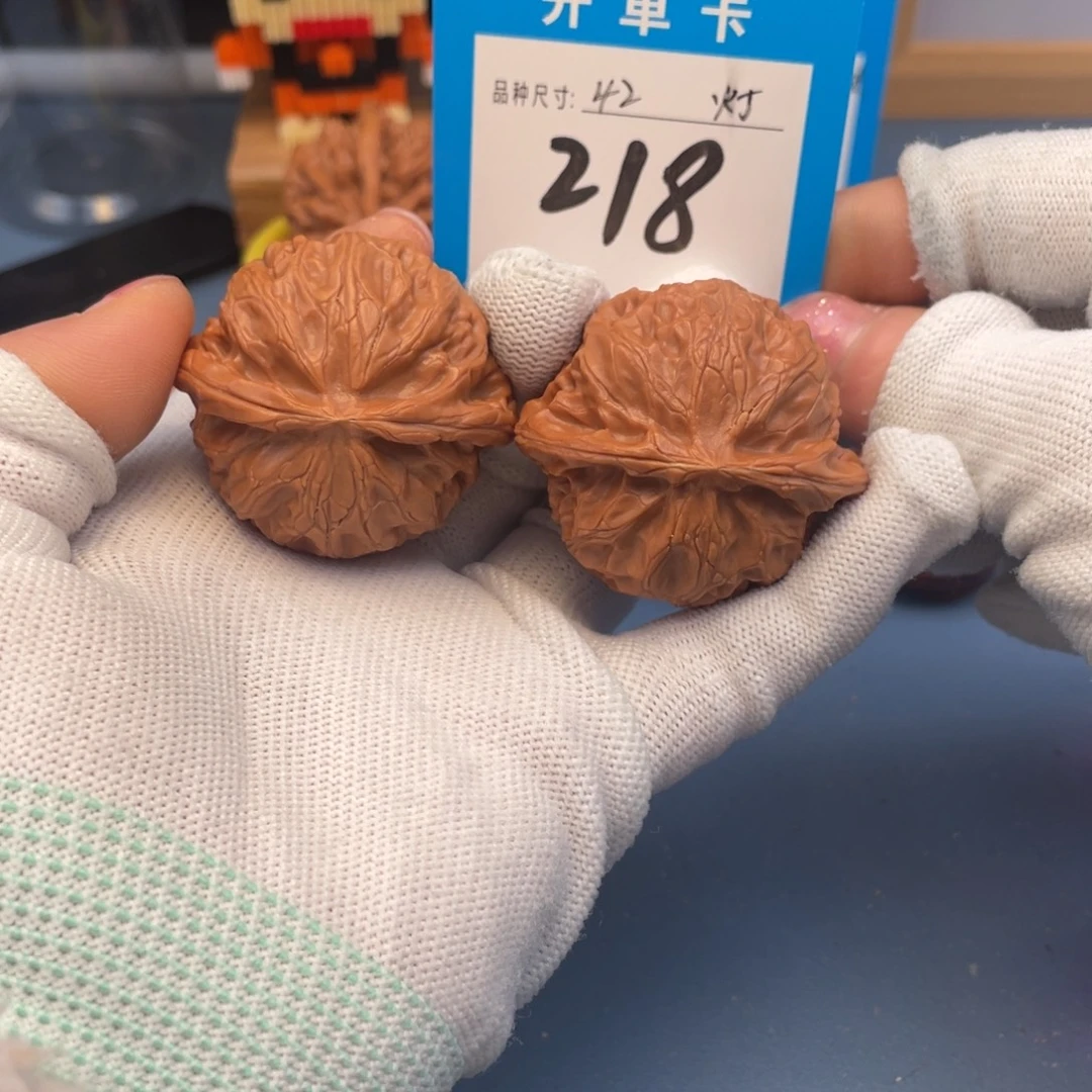 吊坠桃核文玩核桃