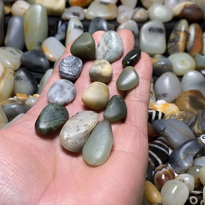 和田玉未镶嵌颈饰吊坠多样性发货