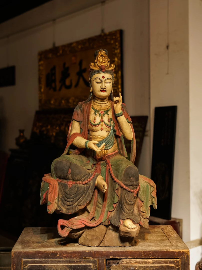 木雕彩绘自在观音造像适合案头茶室客厅玄关装饰