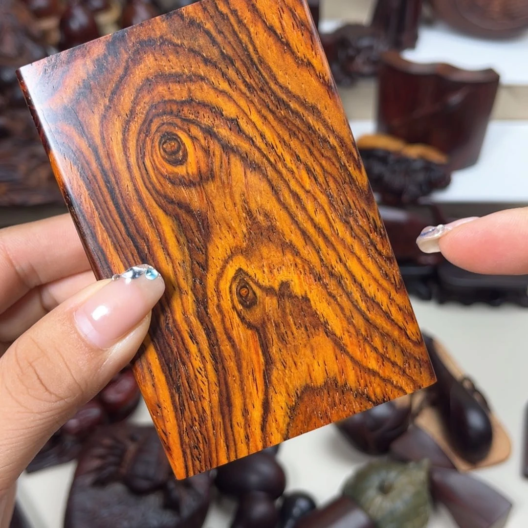 微凹黄檀（南美大红酸枝）