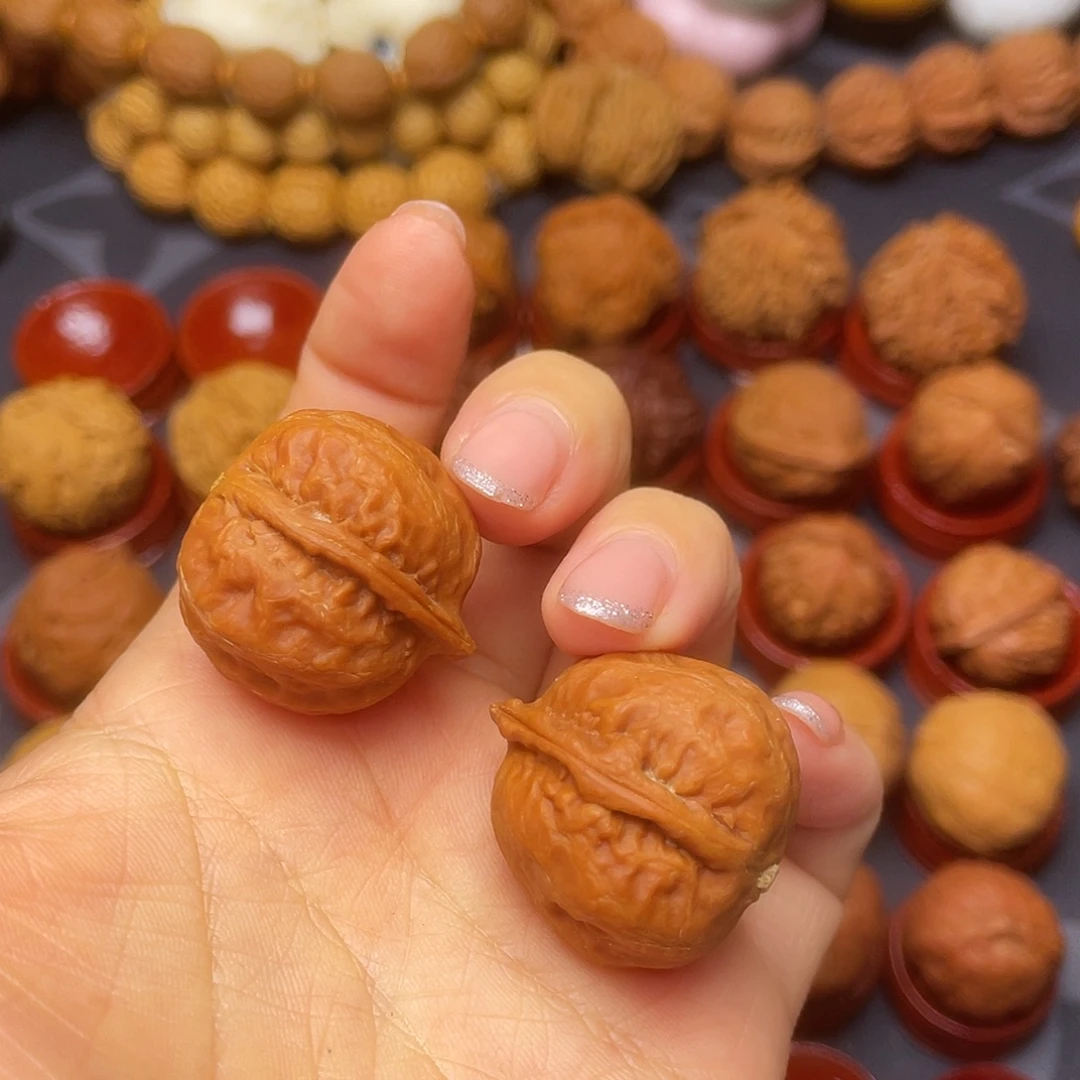 文玩核桃把件蟾宝宝