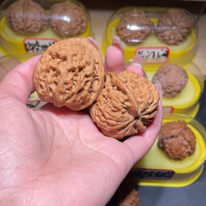 ➽***文玩核桃吊坠凤凰台