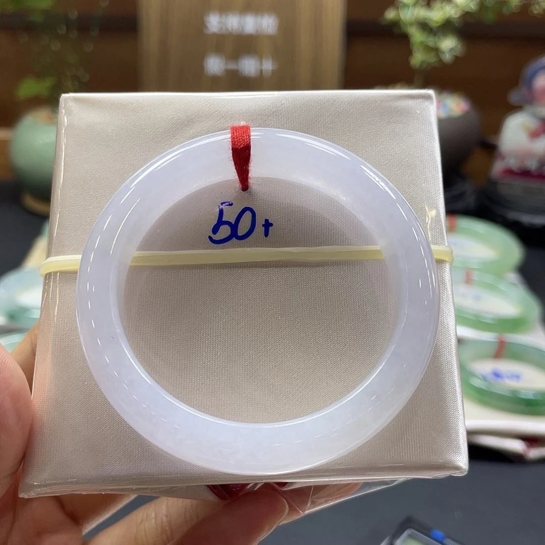 翡翠未镶嵌手镯36 号