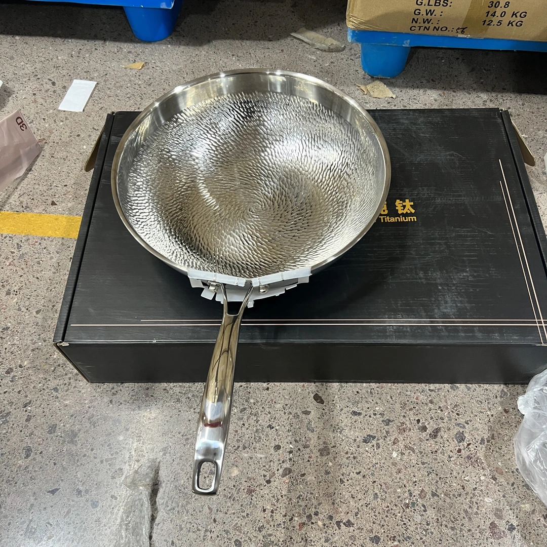 德国轻奢龙鳞纹纯钛炒锅