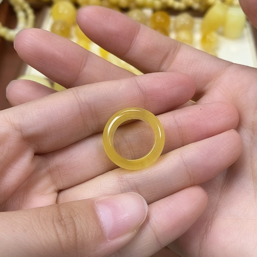 琥珀未镶嵌裸石跑环
