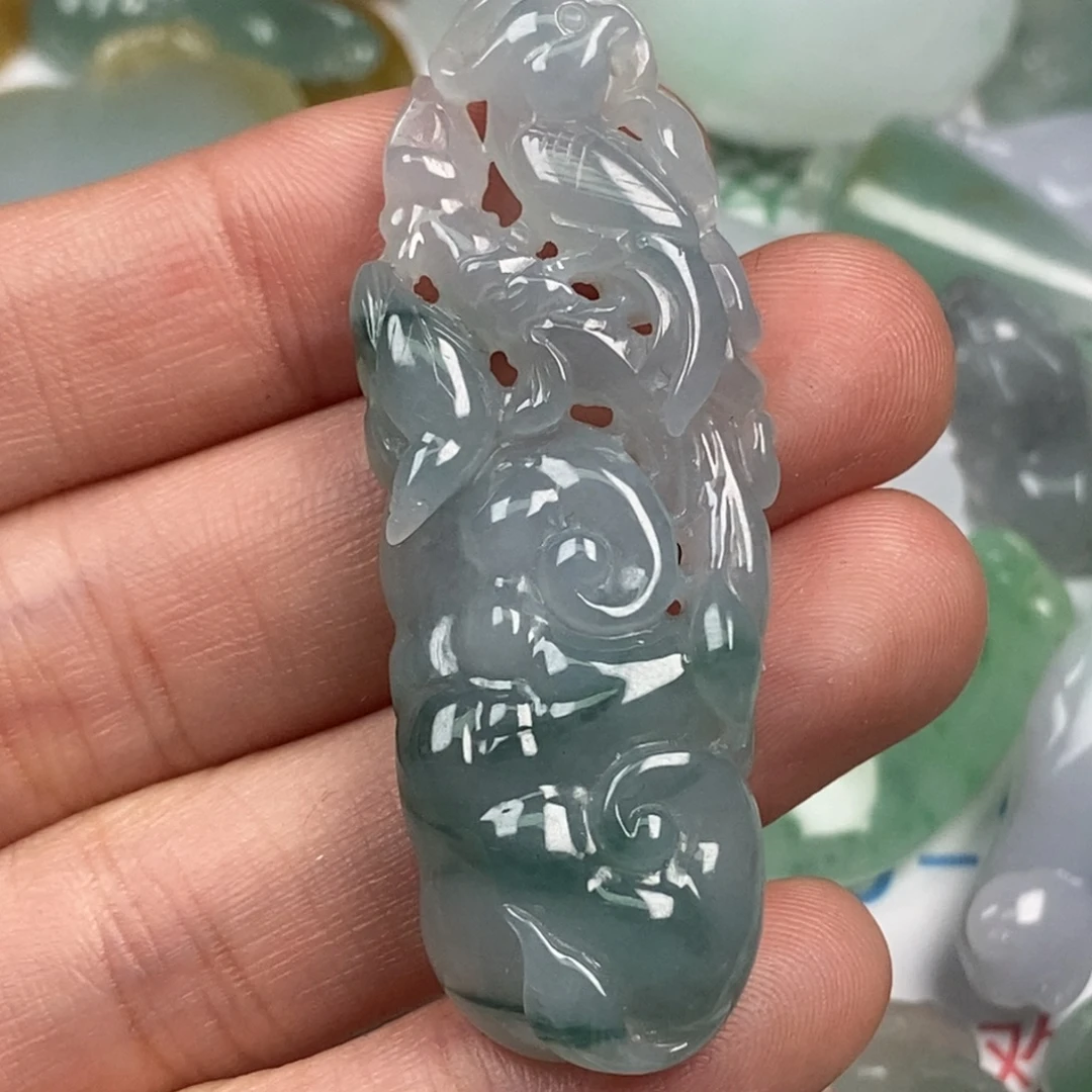 翡翠未镶嵌颈饰翡翠