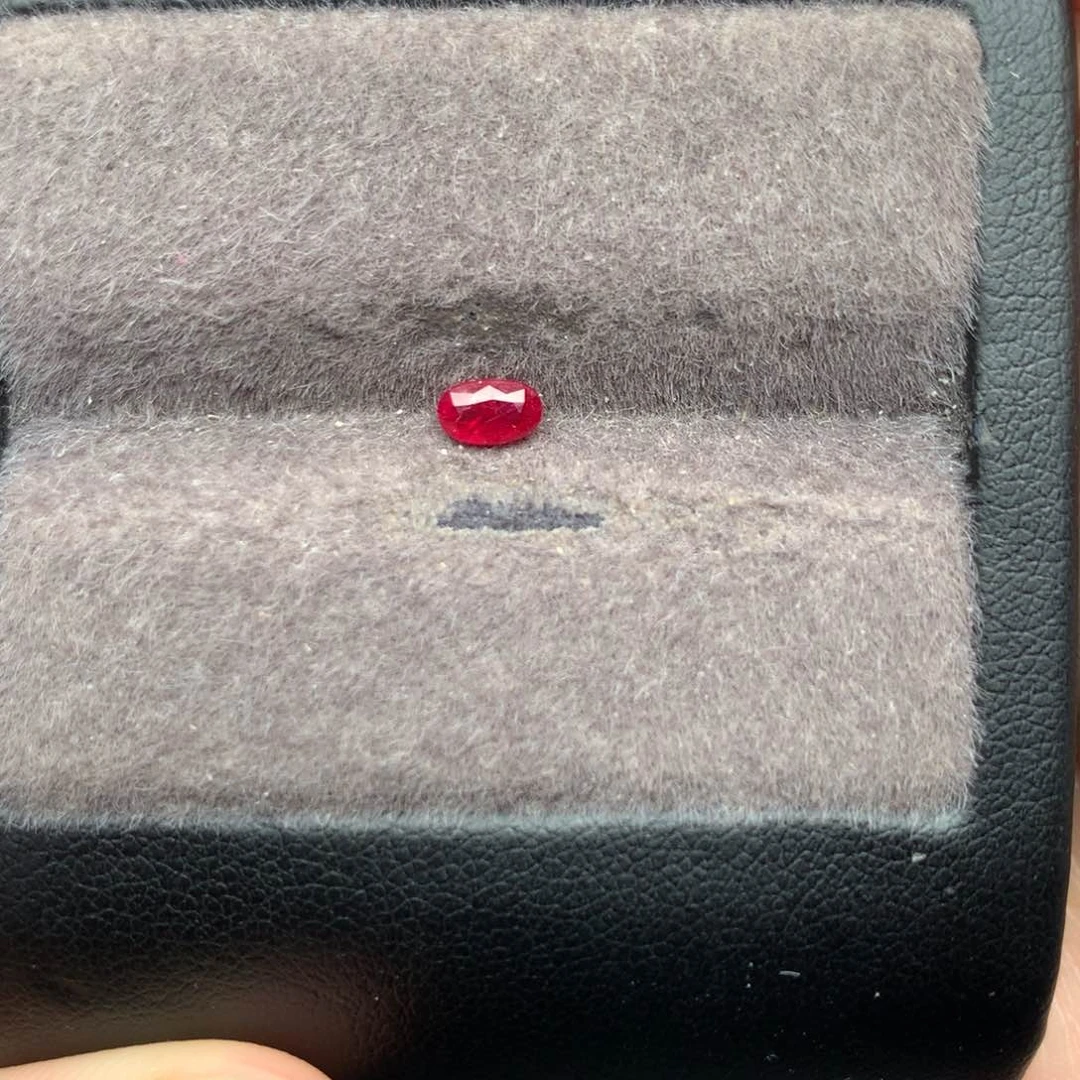 裸石红宝石鸽血红3×5