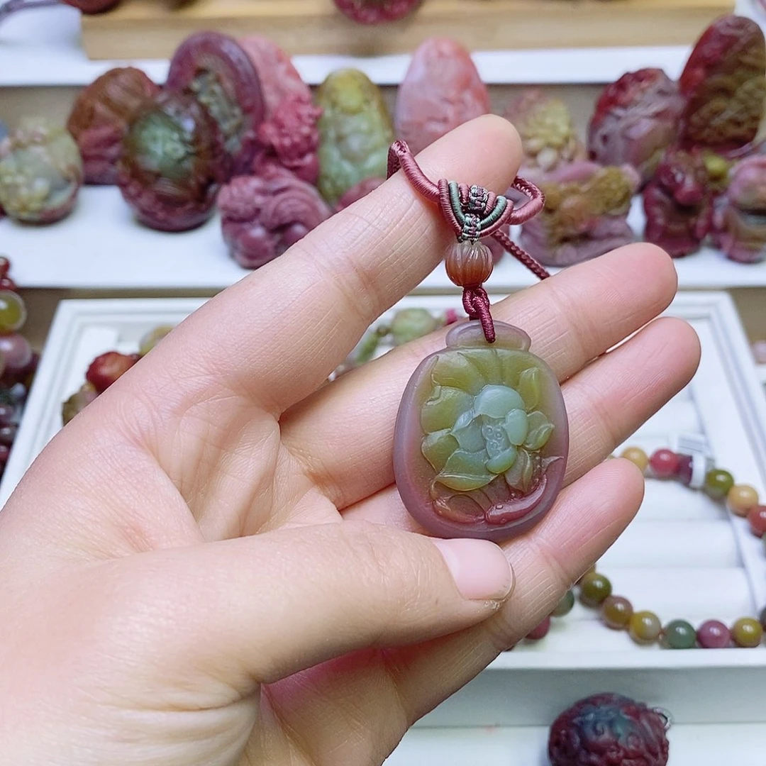 玛瑙/玉髓盐源玛瑙吊坠未镶嵌