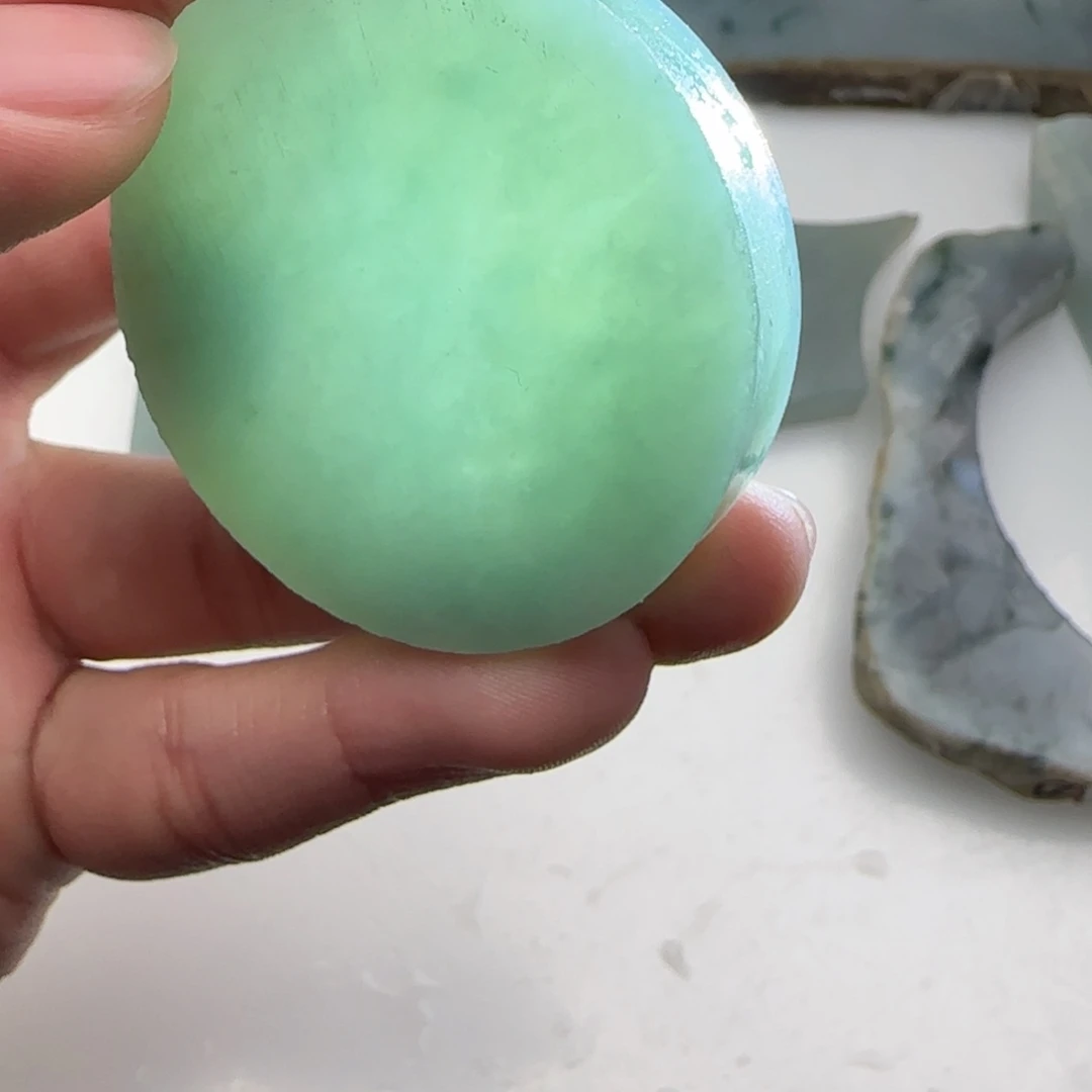 翡翠挂件未镶嵌漫