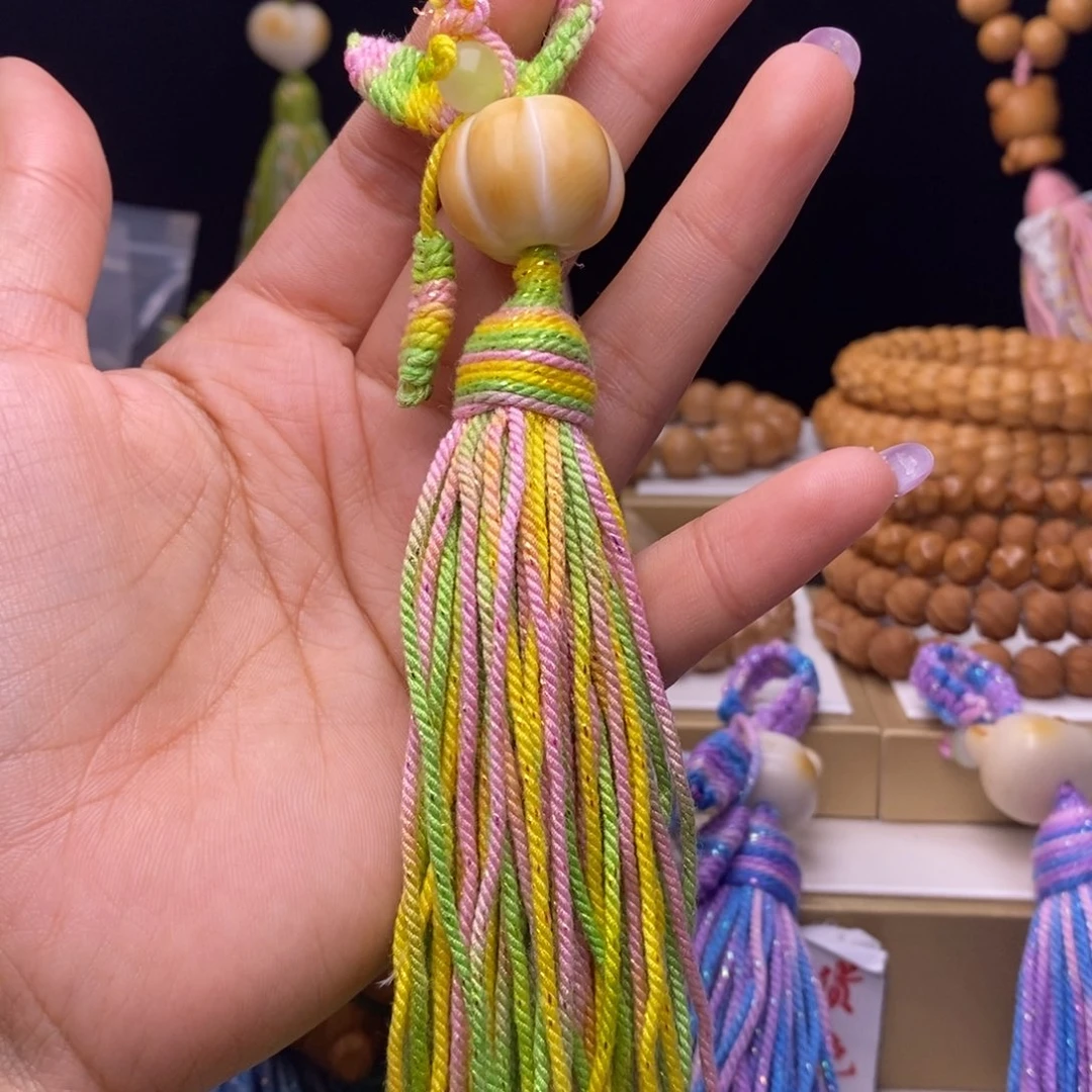 吊坠猴头核桃白*薇配饰