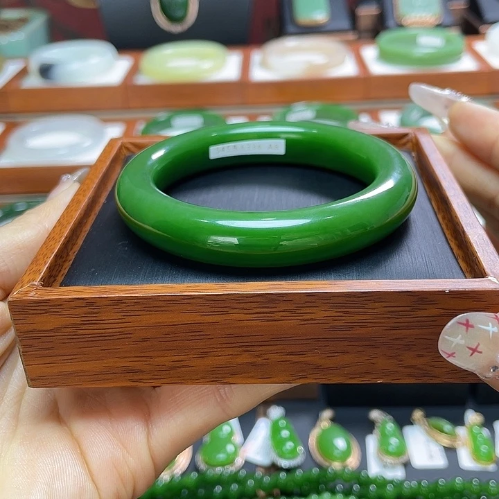 和田玉手镯55.2未镶嵌