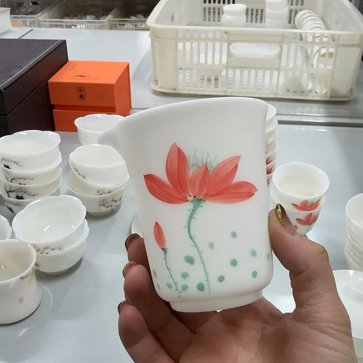 高端冰种手绘荷花公道杯220