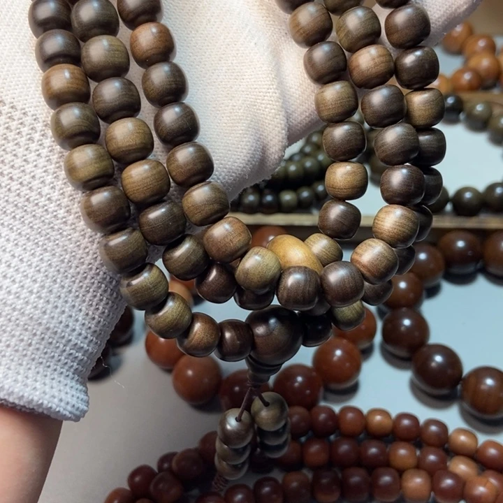 吳***》檀香木老山檀香水阴沉0.9*1.0*108，药