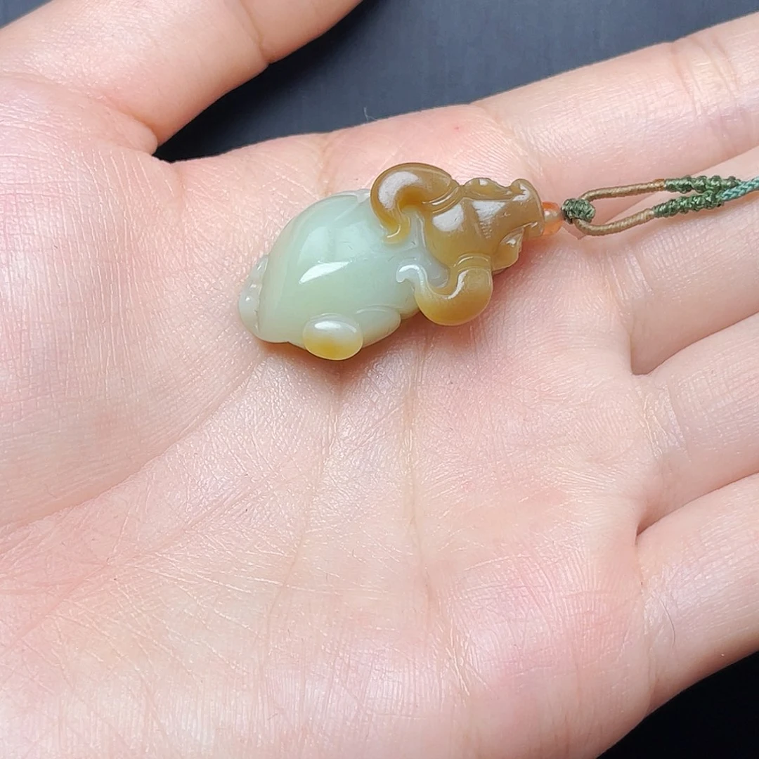 和田玉未镶嵌颈饰06