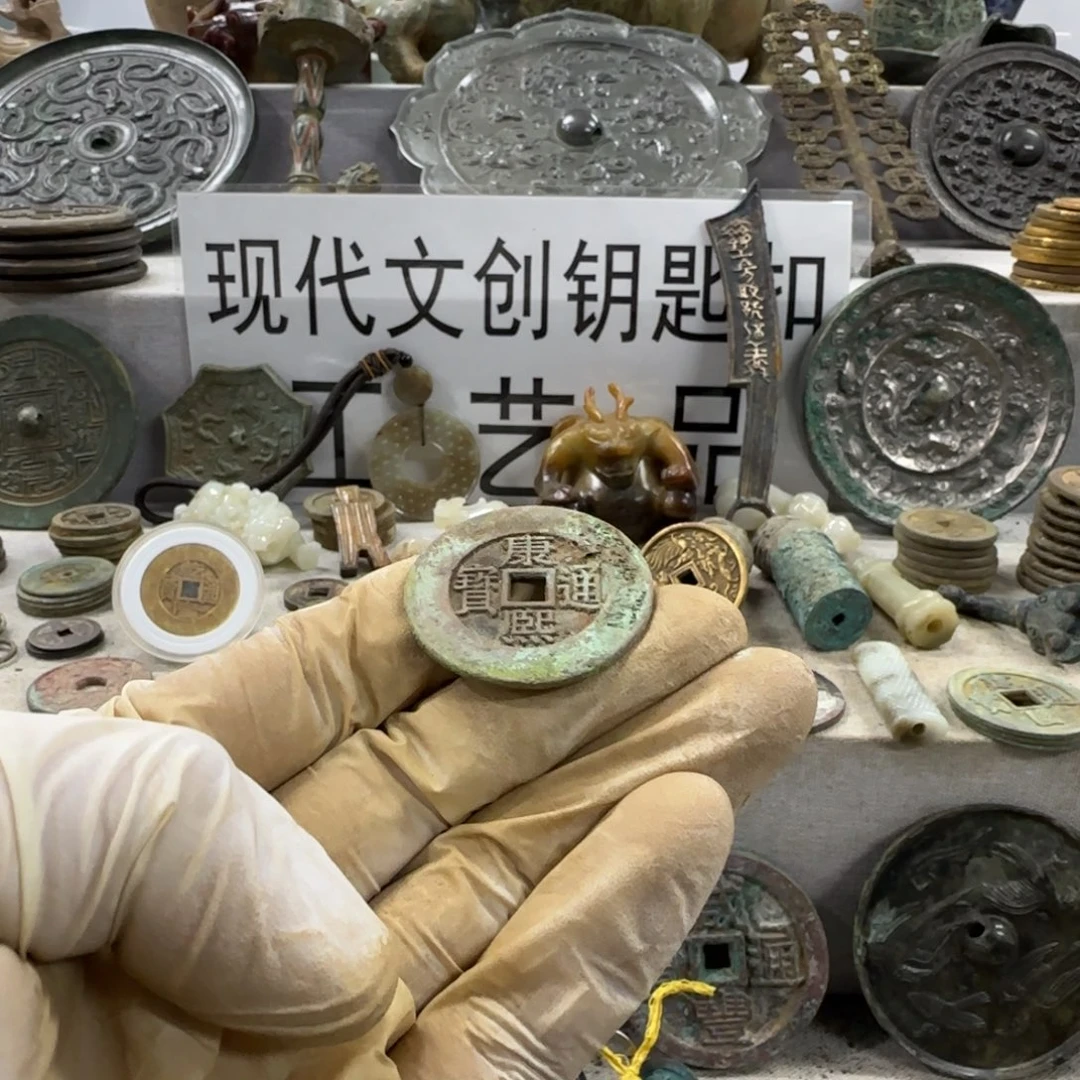 一***牙工艺品和艺术作品