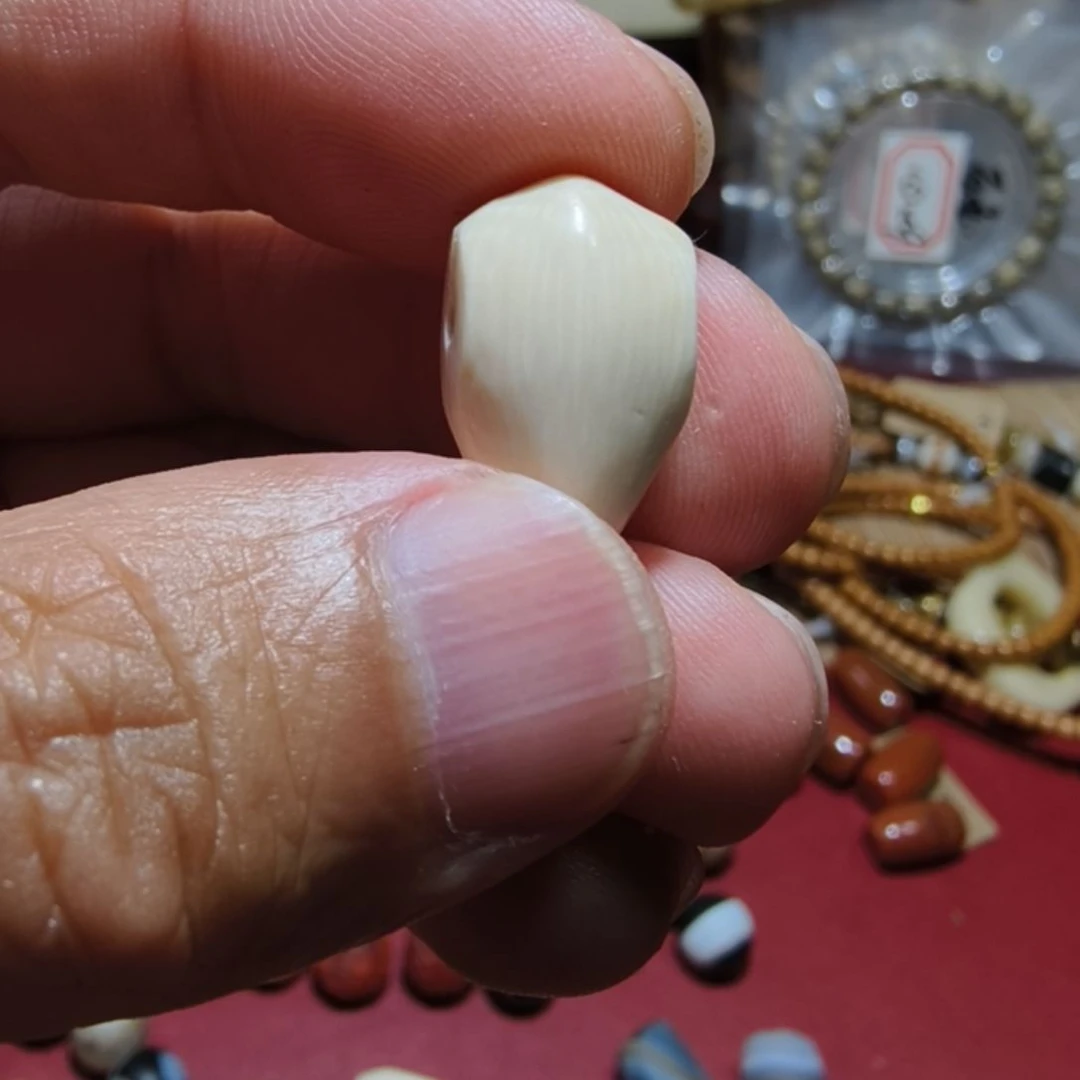 玛瑙/玉髓三通未镶嵌天然原矿玛瑙