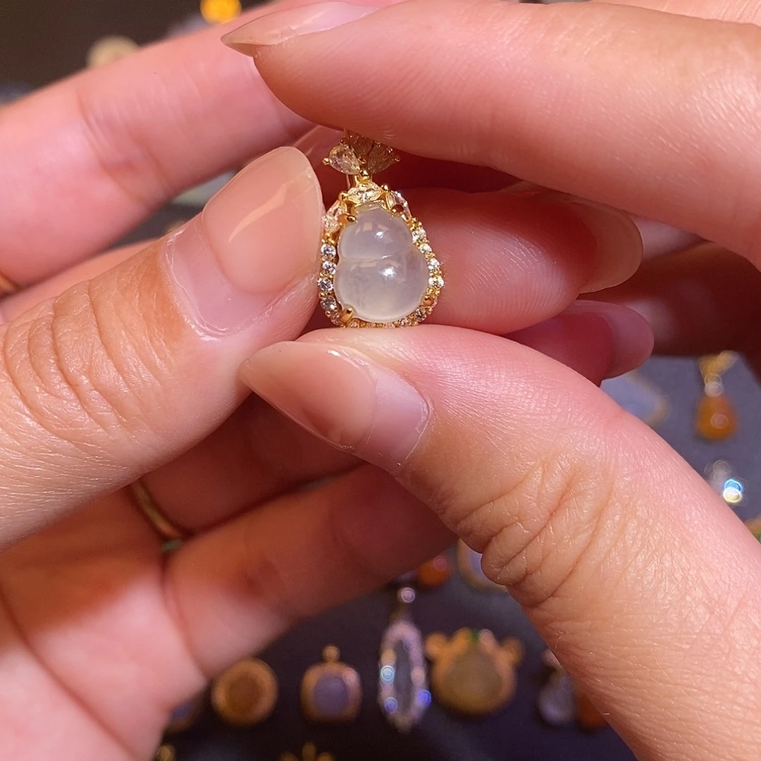 翡翠18K金镶嵌项链