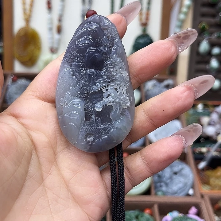 颈饰未镶嵌和田玉