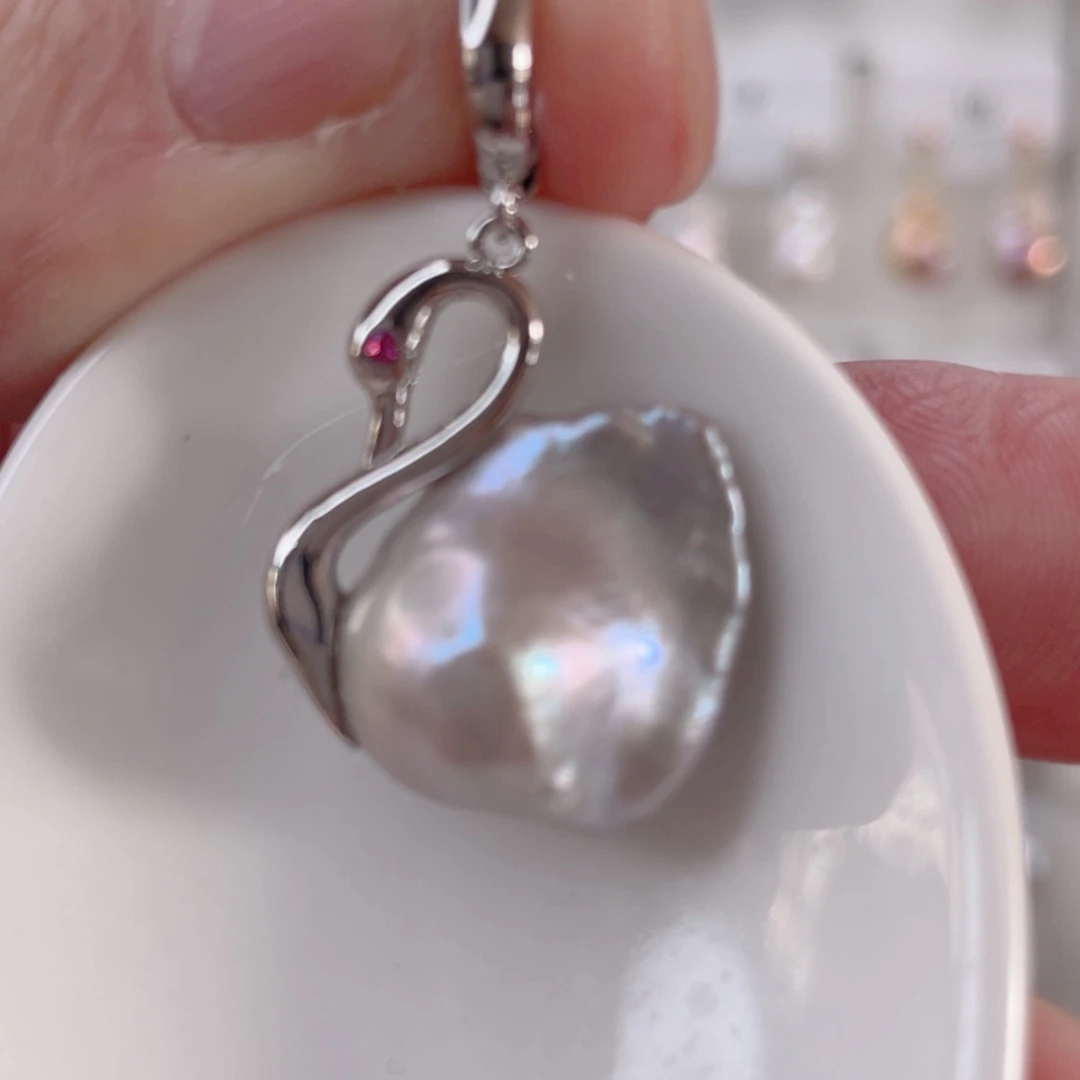 颈饰未镶嵌淡水珍珠