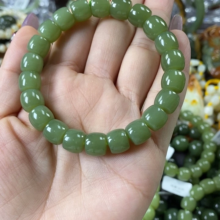 透闪石质玉手串未镶嵌风****.