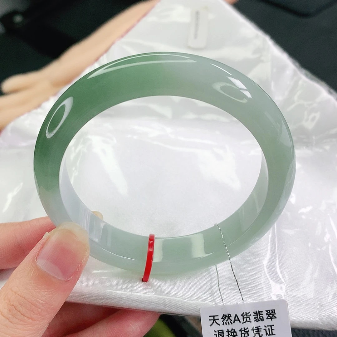 翡翠未镶嵌手镯55圈