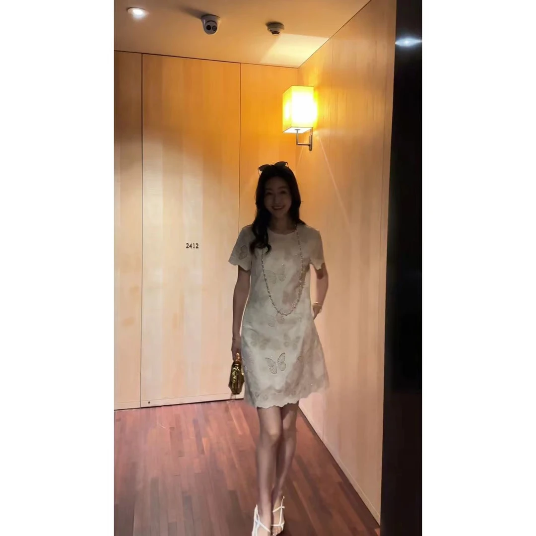 W·HAHA【 蝴蝶飞】时尚舒适棉镂空蝴蝶连衣裙60823