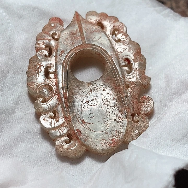 和田玉颈饰未镶嵌风*