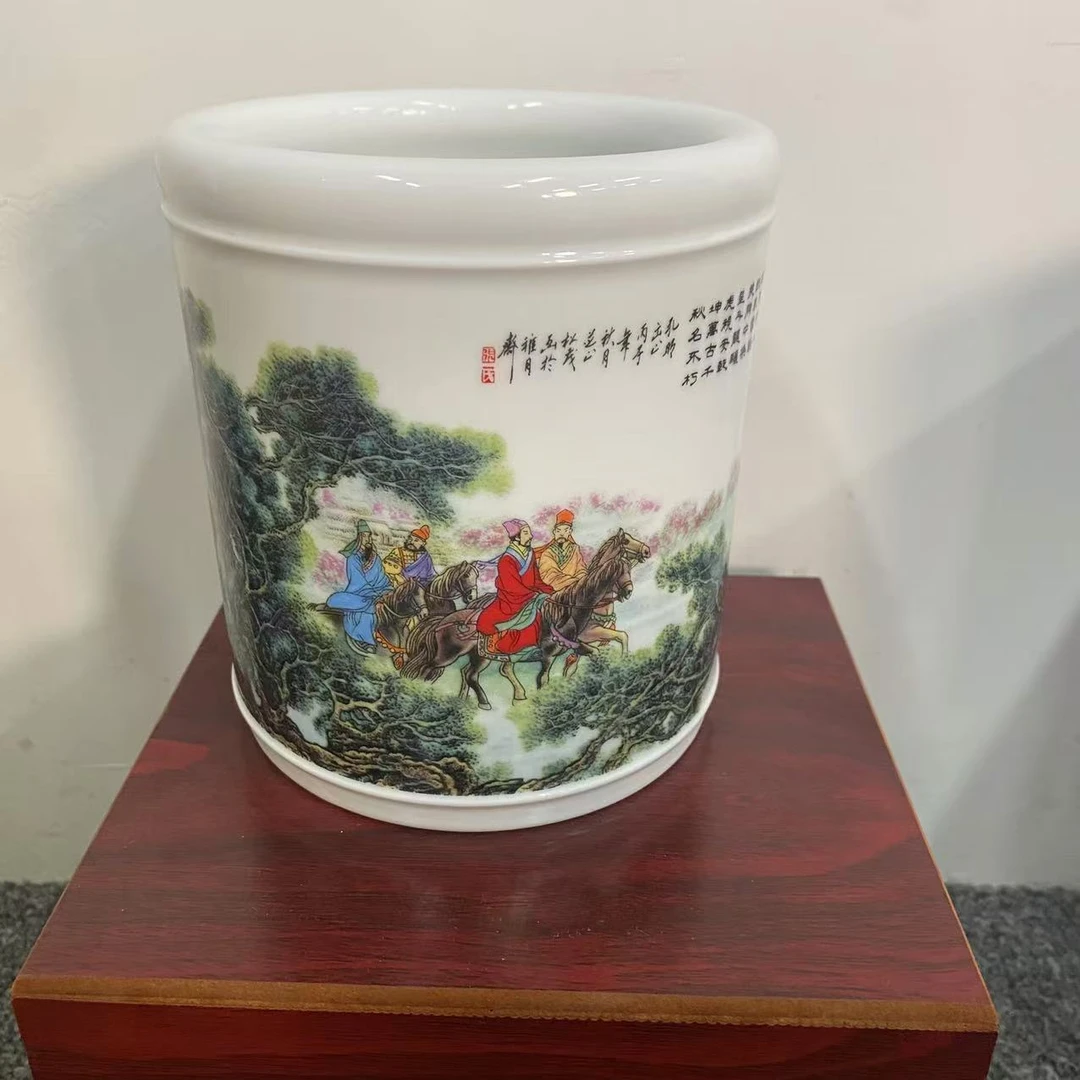 宏泰·瓷源】景德镇高端赏瓷 三顾茅庐笔筒 zsm0050